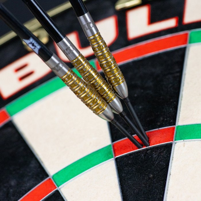 BULL'S (NL) - VINTAGO - BOMB - CP STEEL TIP POINT DARTS - 90% - 20g/22g/24g