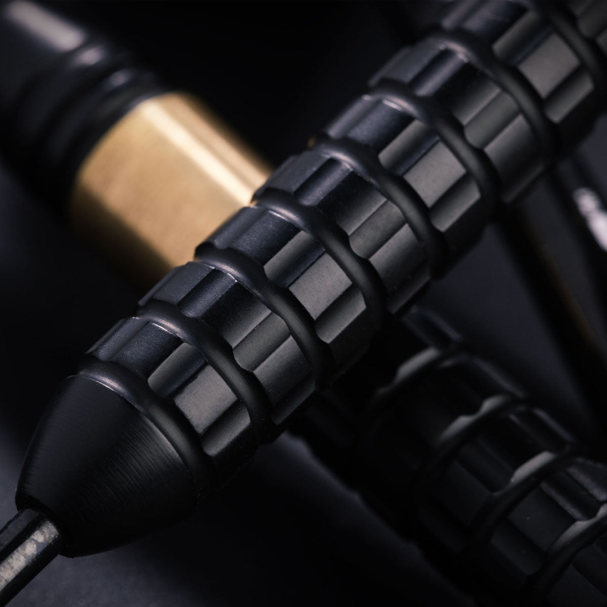 WINMAU - GIAN VAN VEEN - GVV - CORE - BRASS DARTS - STANDARD POINTS - 21g